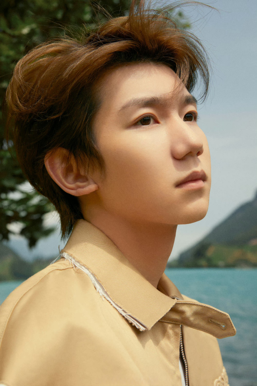 有网友说王源代言资源被易烊干玺和吴磊壁了,甚至连张子枫和文淇都比