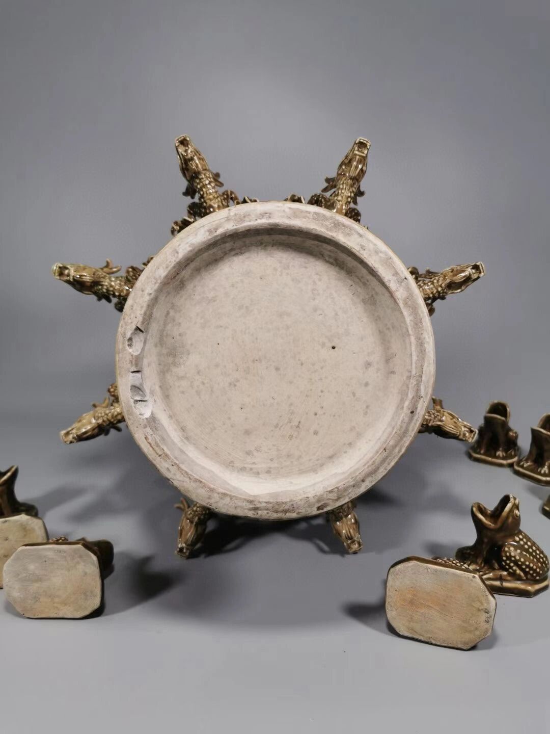 古代地震仪 地震仪
