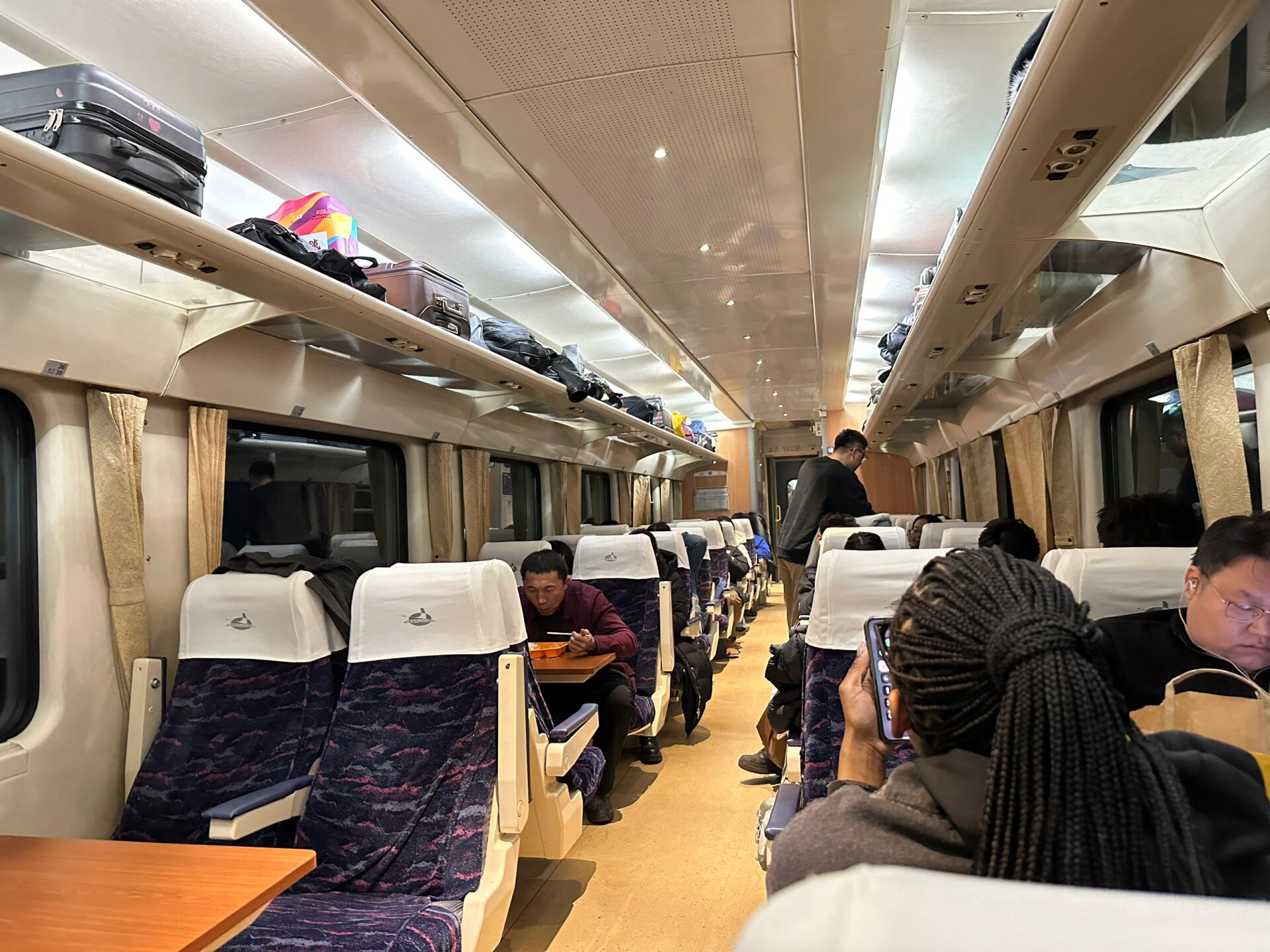 绿皮火车的软座