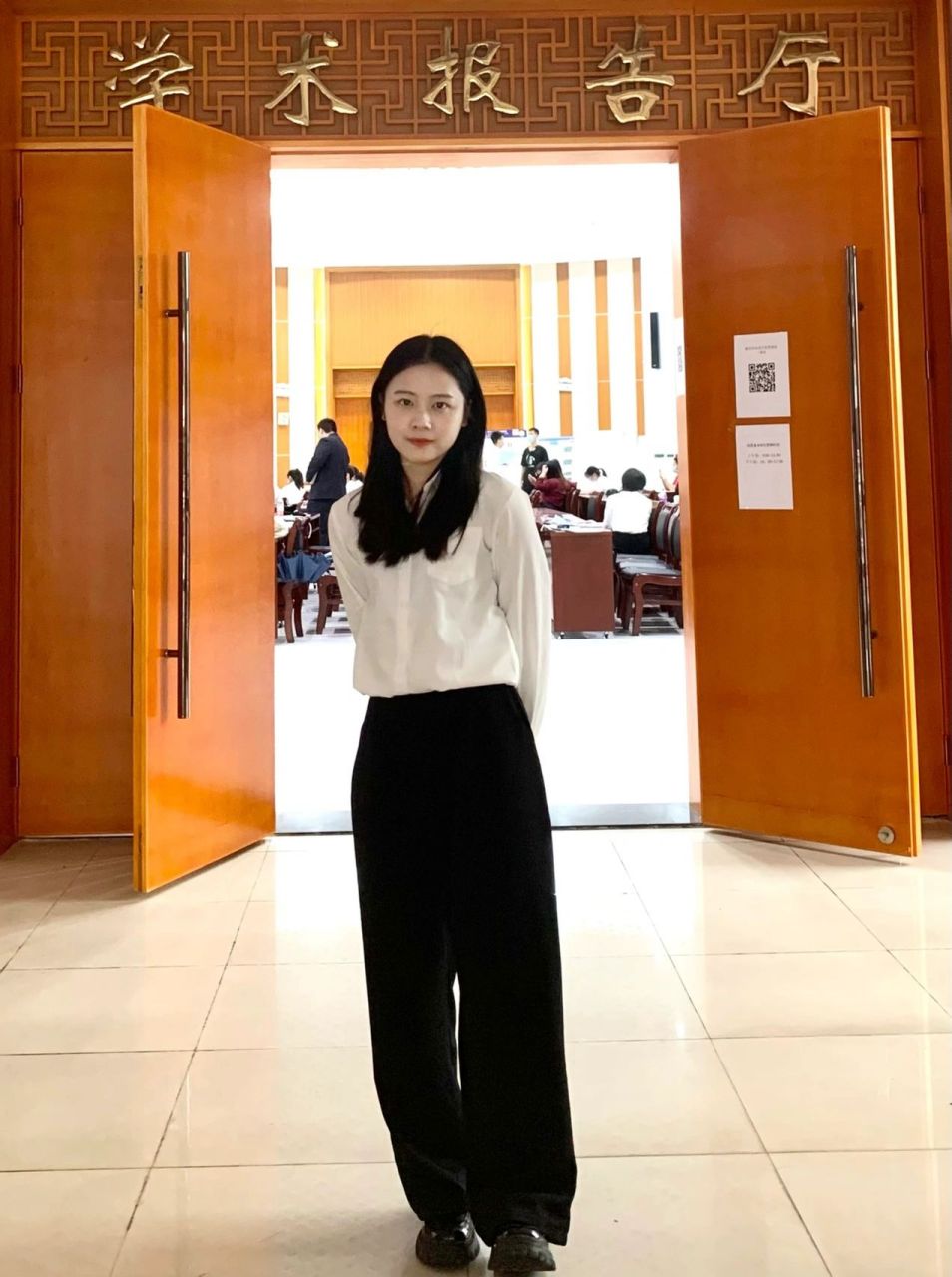 分享下答辩穿搭 白衬衫搭配西装裤真的绝绝子啊!