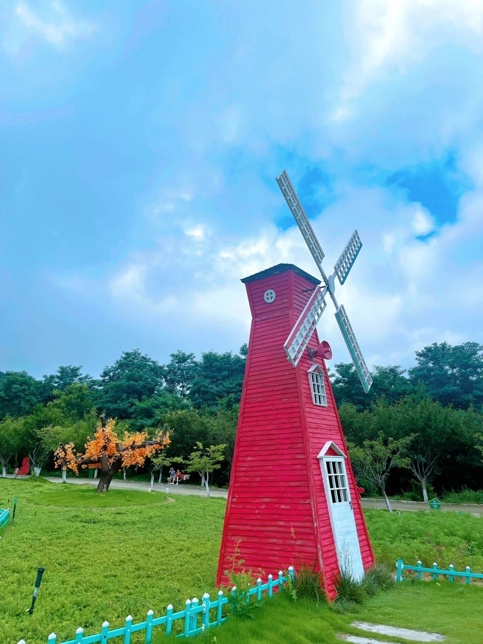 多福山 7215 多福山,9797位于中国山东省威海乳山市的东南面