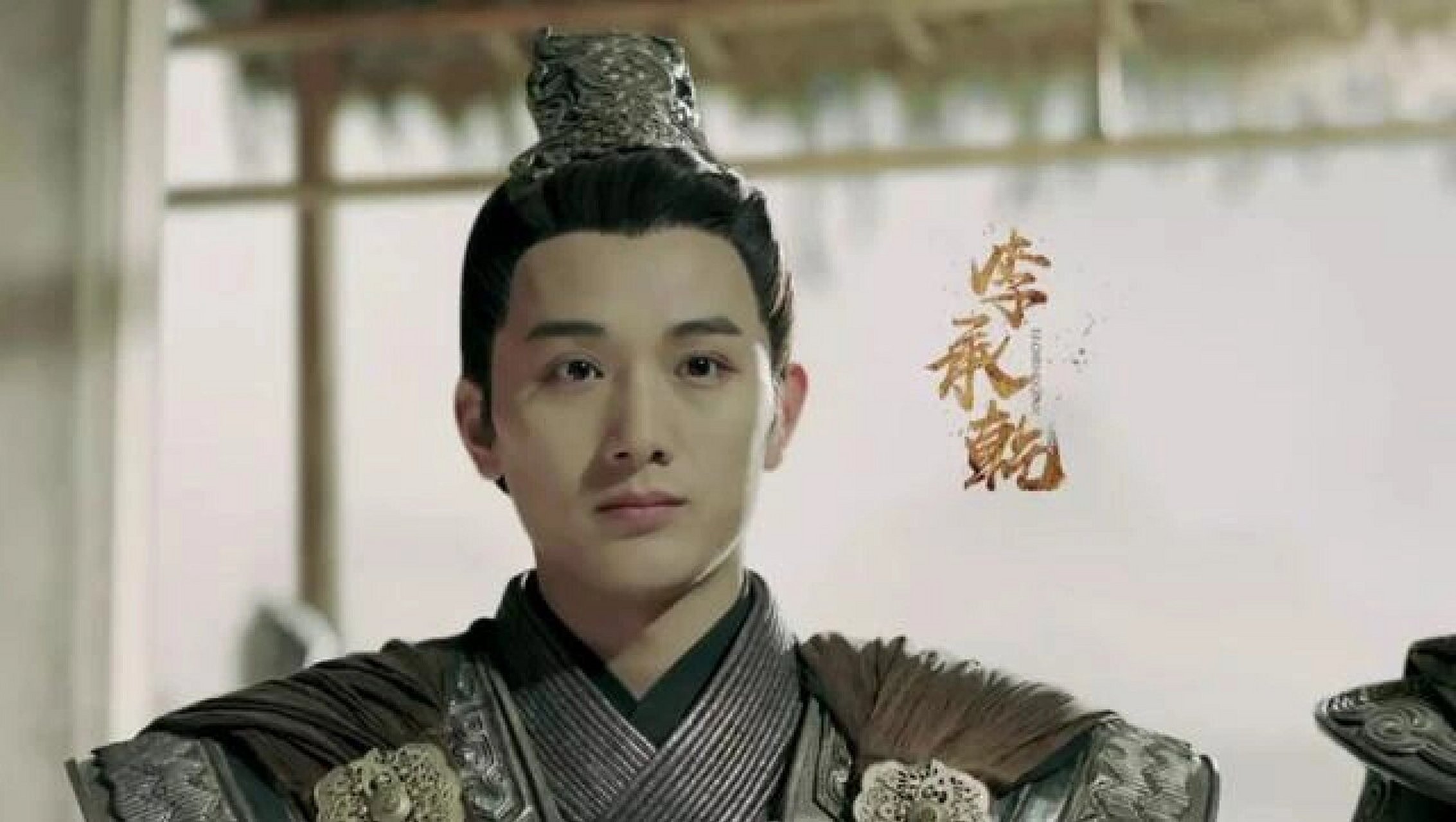 李泰是李世民的嫡次子,小名李青雀,据说在他出生的前一天,李世民梦到