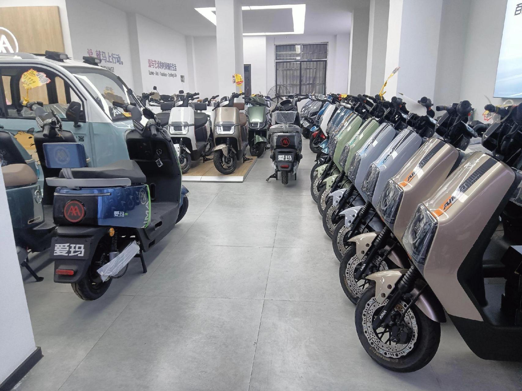 五一大活动来了,徐渡易红车行玫瑰之约 爱玛电动车店优惠活动活动火爆