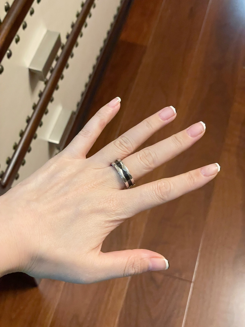 宝格丽慈善款戒指 今天入于hk机场,3755没有买贵吧