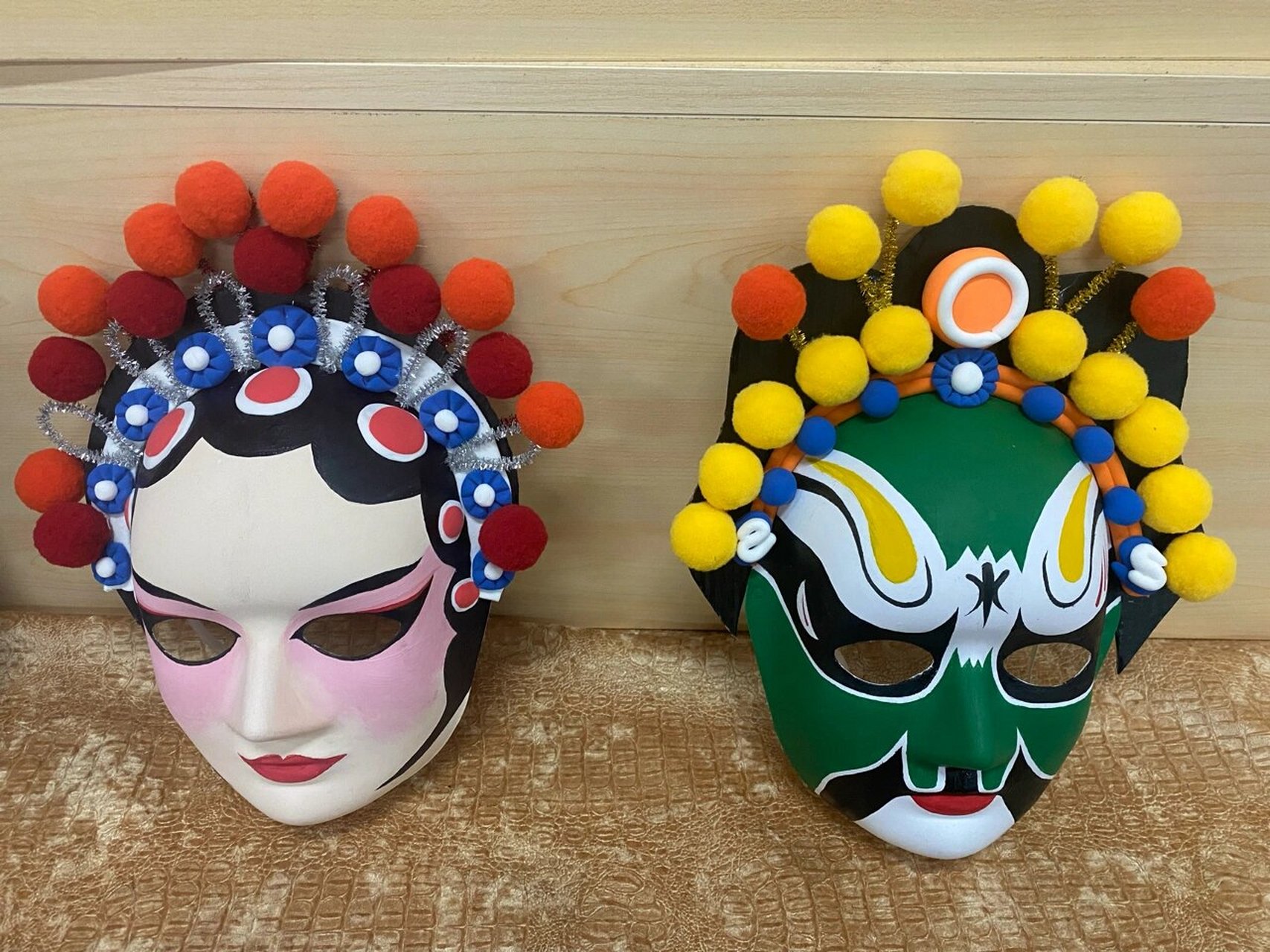 京剧脸谱脸谱面具 头饰是借别人的还综合了自己现有的工具,时间来不及