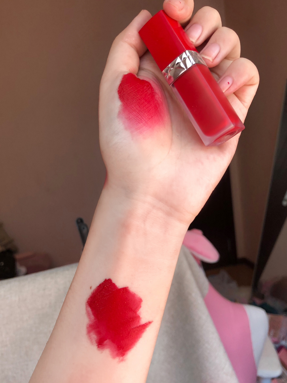 色(接着标题的 今天刚拿到～po一支迪奥的新品唇釉#866 是一支超级