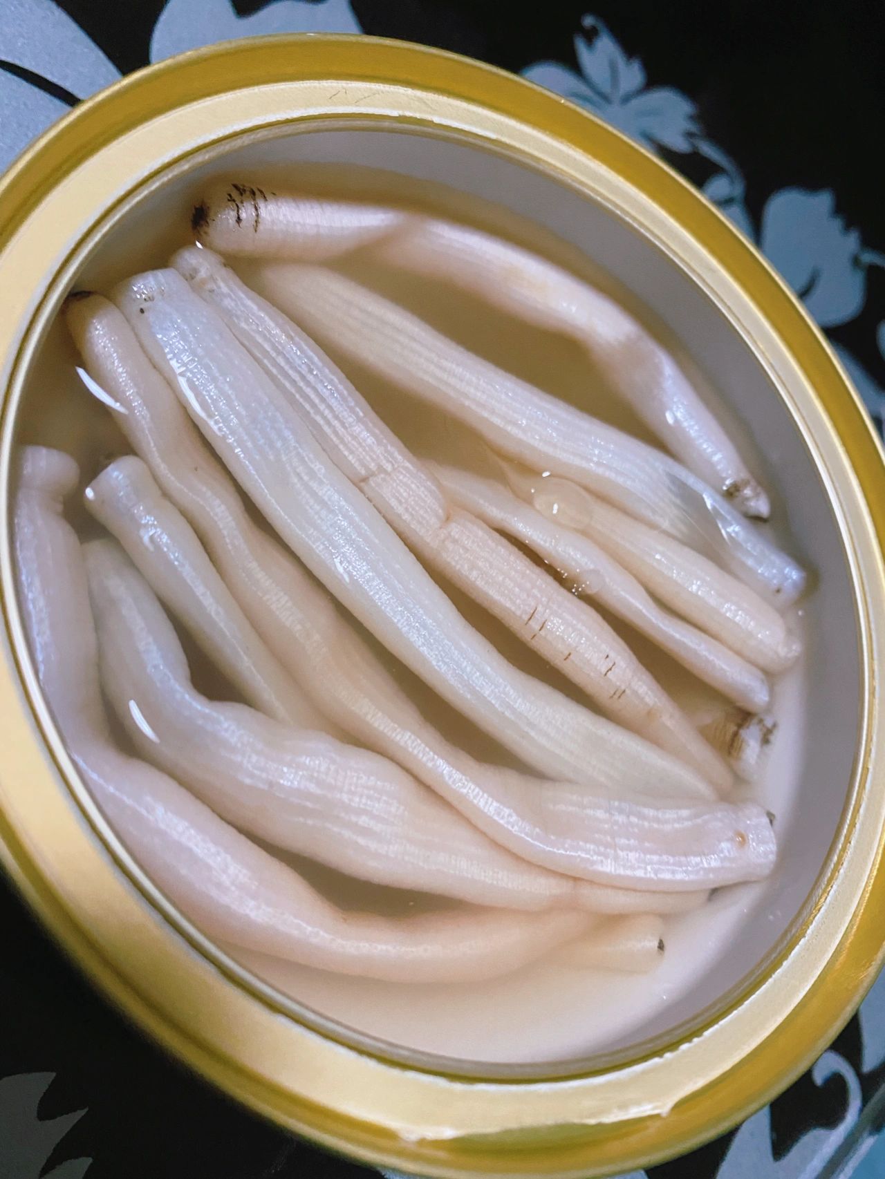 敢吃吗?这个叫土笋冻的东西