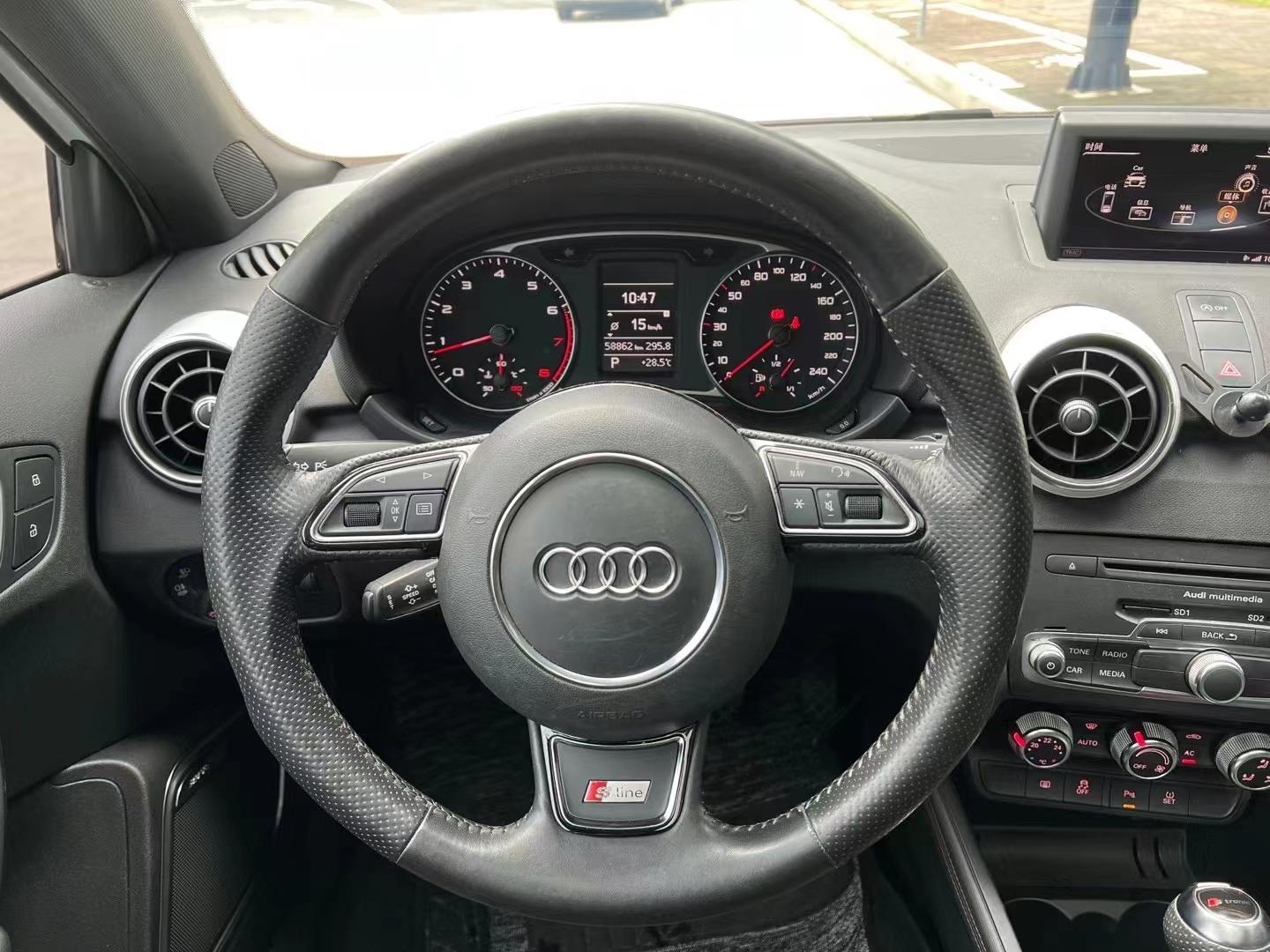 13年进口奥迪a1,限量版,全景天窗,bose音响,一手5万多公里,全保刚买
