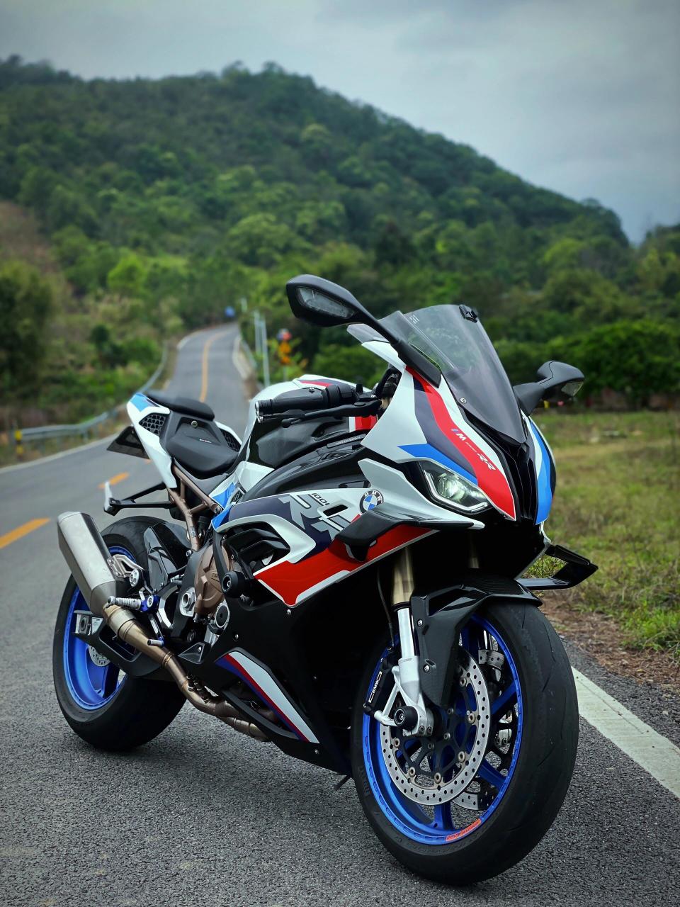 宝马s1000rrm 改装真的会上瘾