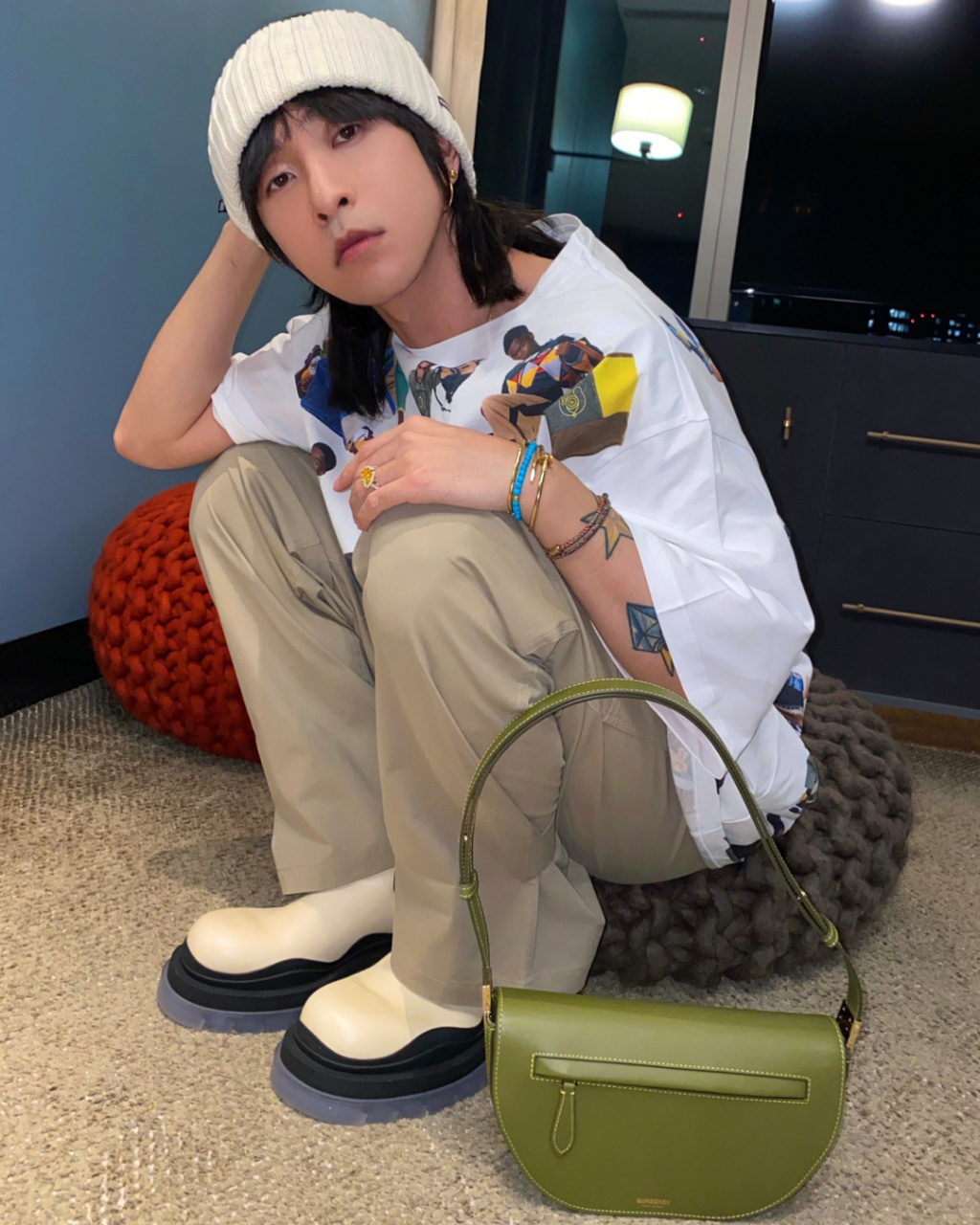 9898989898989898 tee loewe 包 burberry 裤子,靴子