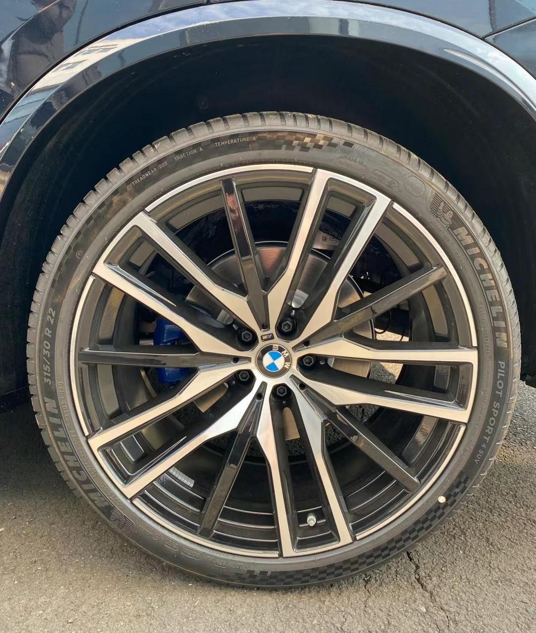 22寸宝马742m轮毂 适合x5x6x7安装,原厂进口轮毂轮胎一套,原厂编号742