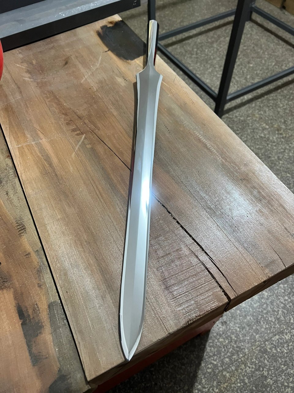 马槊 马槊,中国古代冷兵器,是重型的骑兵武器,马槊是槊的主要形态.