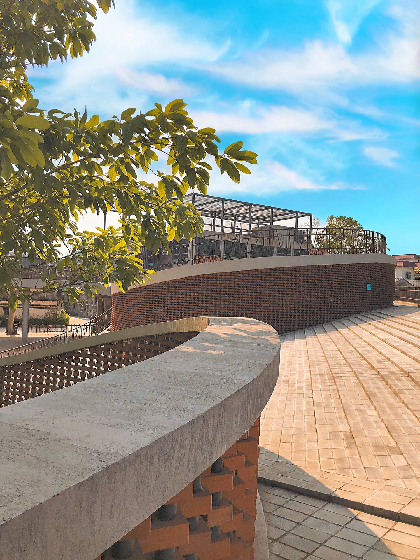 开平0元打卡|红砖打造的工业风塘口新地标 曾经得奖96的标志性红砖