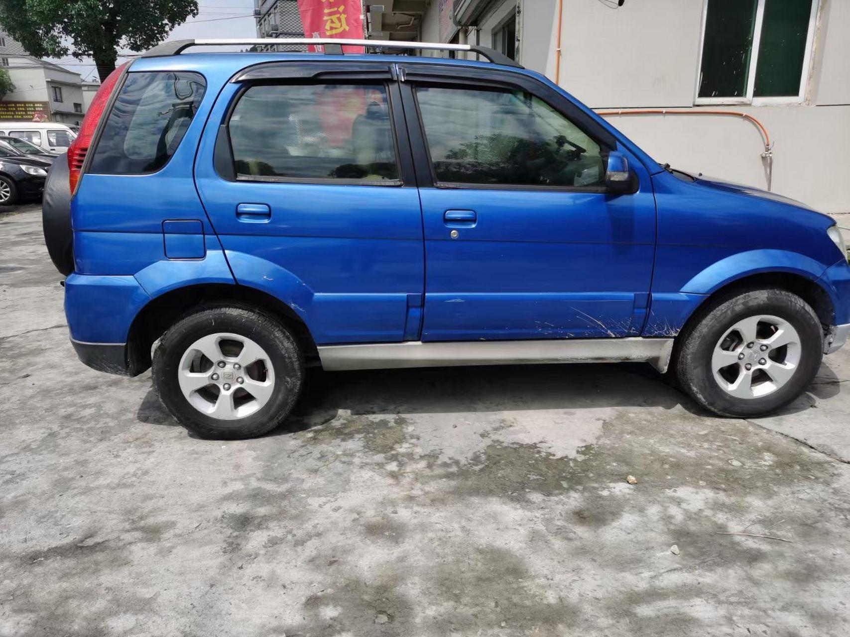 12年小可爱众泰5008,小型suv,车况完美