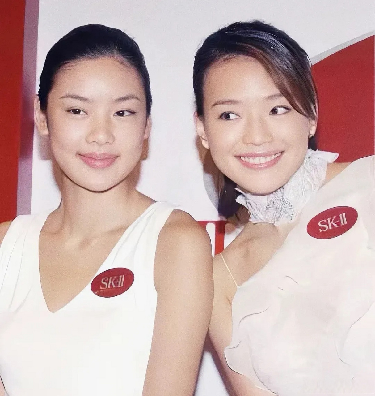 舒淇和乐基儿的合照,两位都是黎明的前女友,感觉黎明喜欢的风格还挺