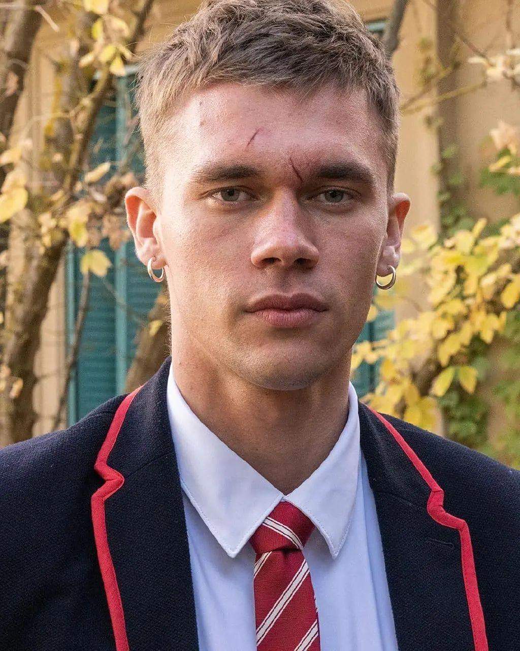 俄罗斯男星出演《名校风暴》,有点像嘎嘎香塔子哥!