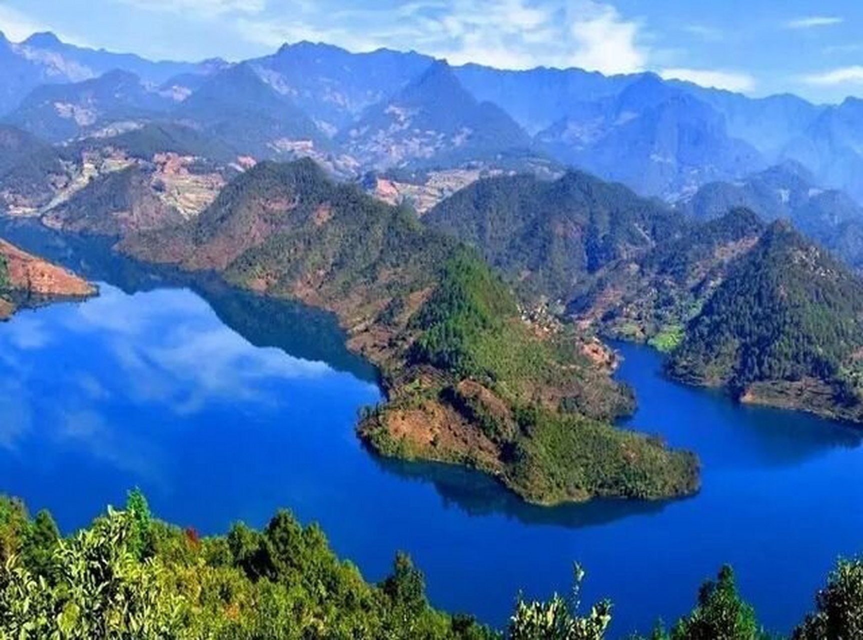 来百里长湖,感受不一样的澜沧江景色 云县漫湾百里长湖景区,是大自然