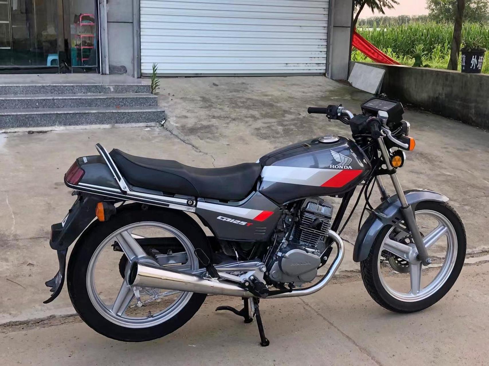 398090精品本田王(cb125-t)398090精品本田王(cb125-t)到货 整车