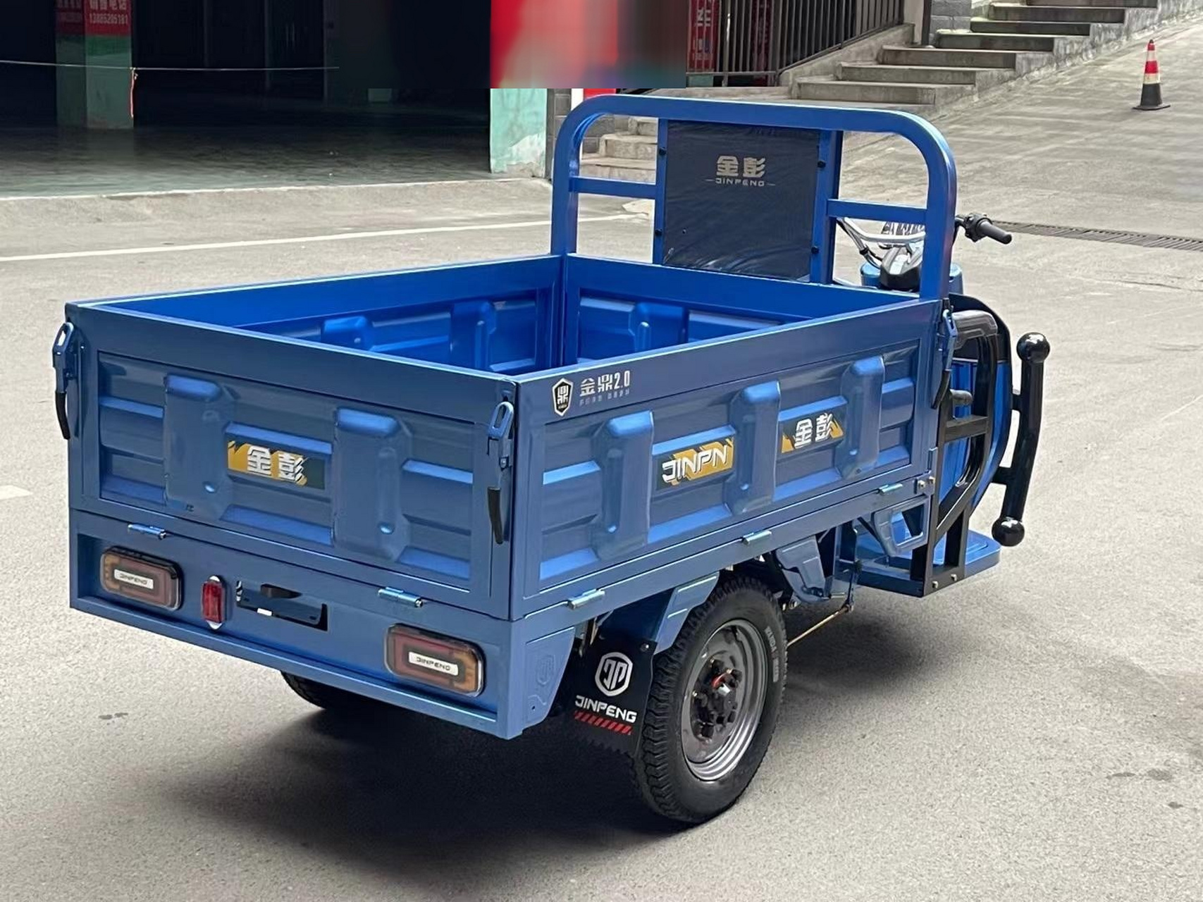 全球第一大品牌金彭电动三轮车,连续15年位居行业第一.