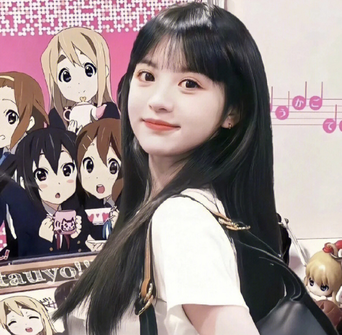 田曦薇93甜妹头像93 宝子们,应粉丝要求,出一期小田的头像93 这