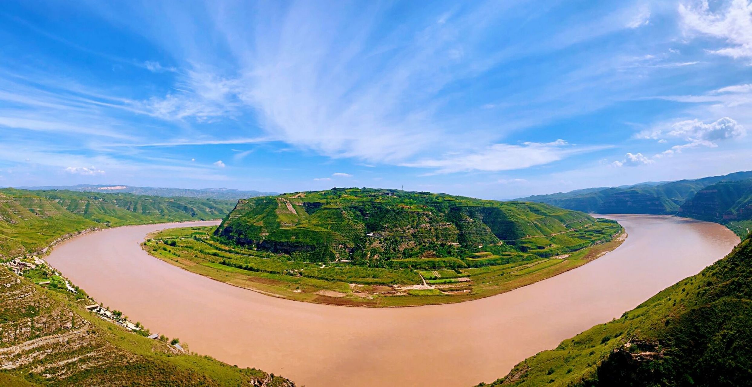 延安黄河乾坤湾,打卡 开放时间 建议时长约1-2小时 1月1日-12月31日