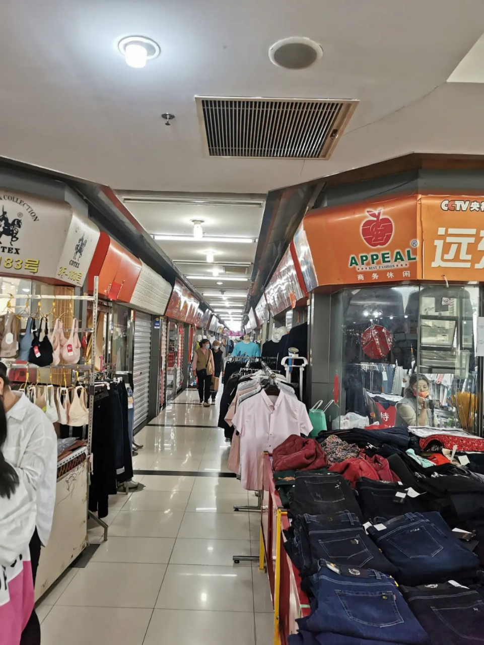 【网友拍摄】疫情下的安徽大市场,如此凄凉#疫情防控##合肥疫情