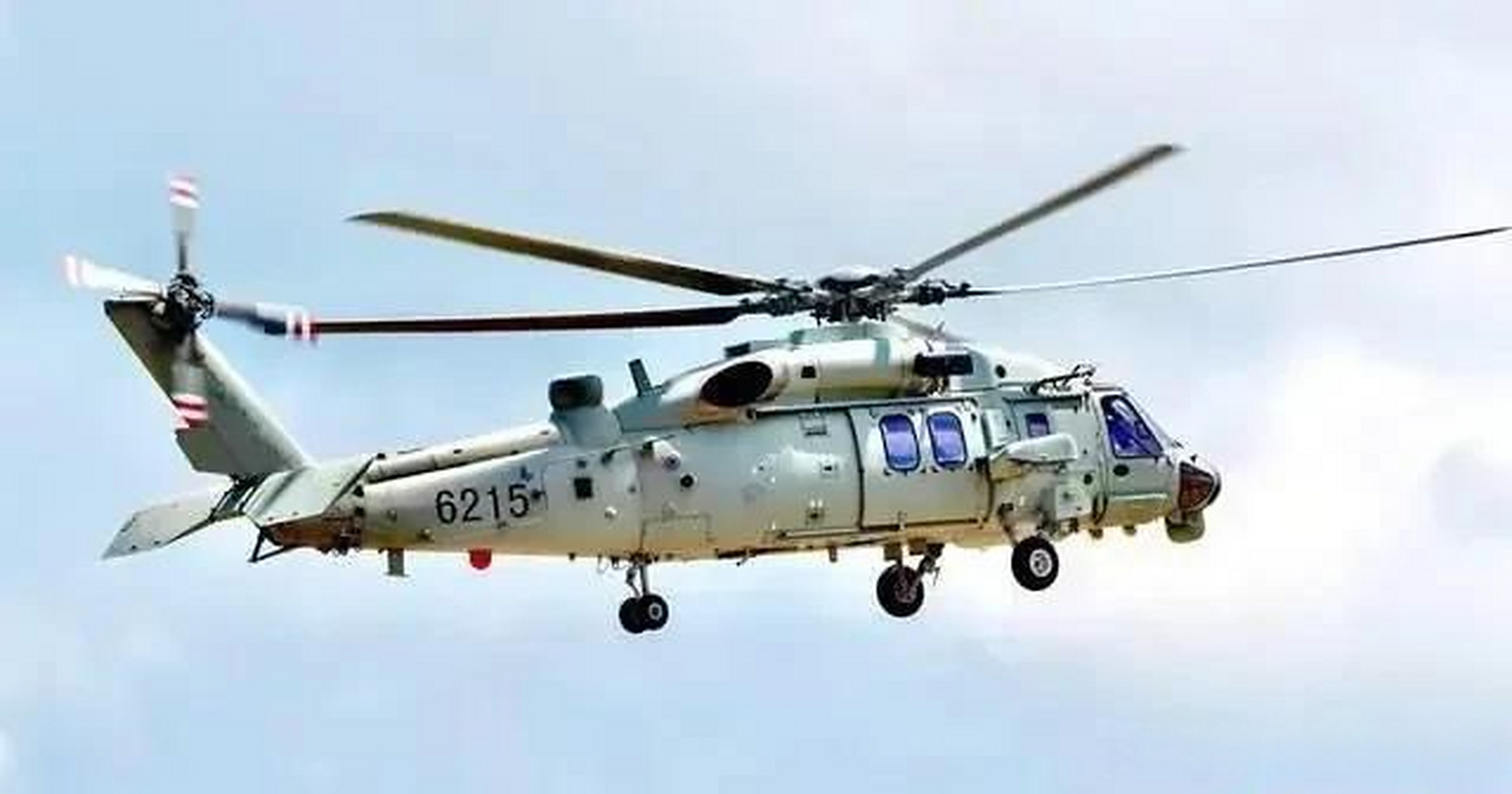 图一:亚丁湾海域护航行动期间,中国海军直-9d舰载直升机和西班牙海军