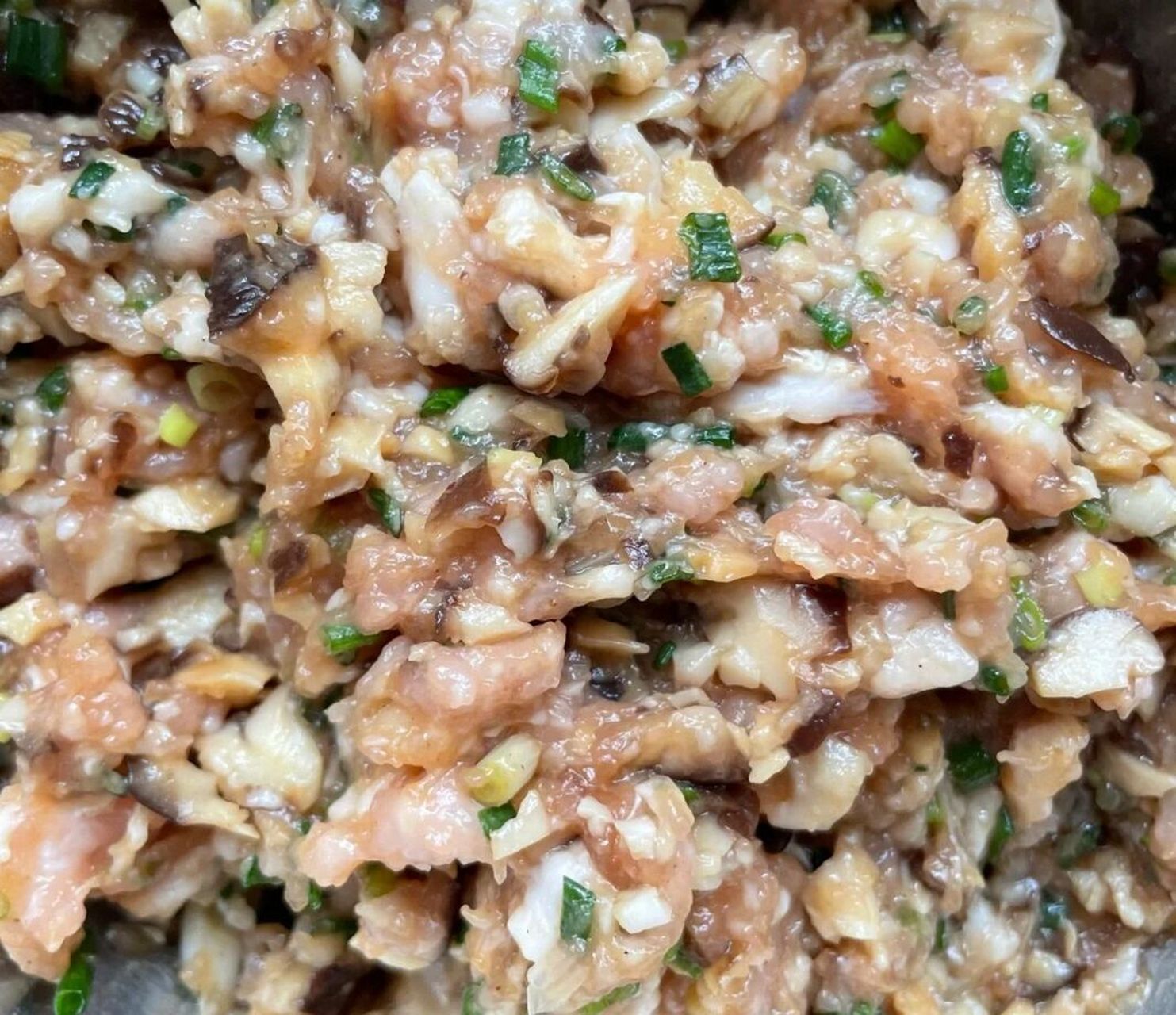 今日份美食推荐~~香菇猪肉馅饺子09 嗯呐,今天还是轻断食期间了,但