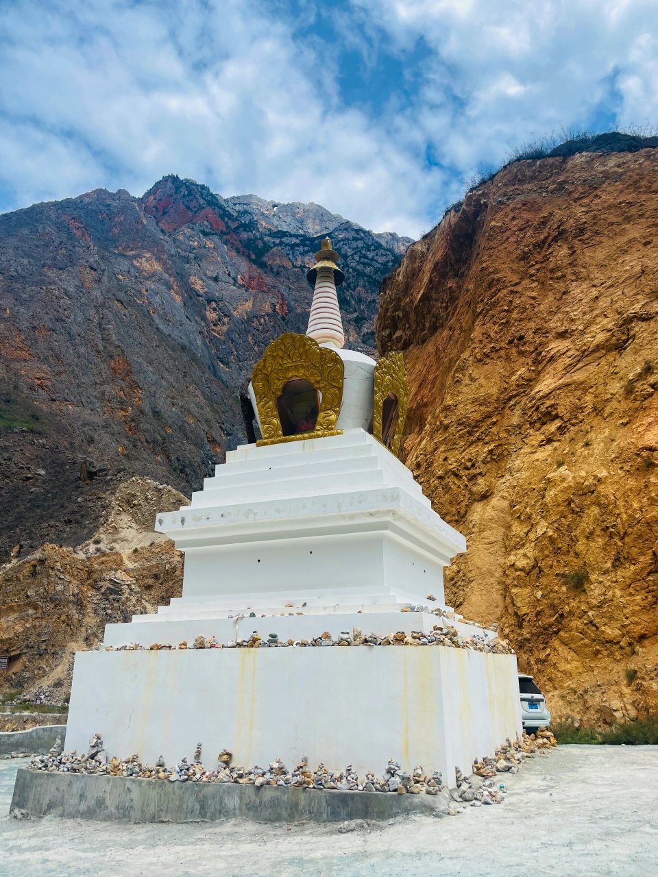 甘孜藏族自治州|得荣·毛屋大峡谷 云南与四川交界,一路上壮阔原始的