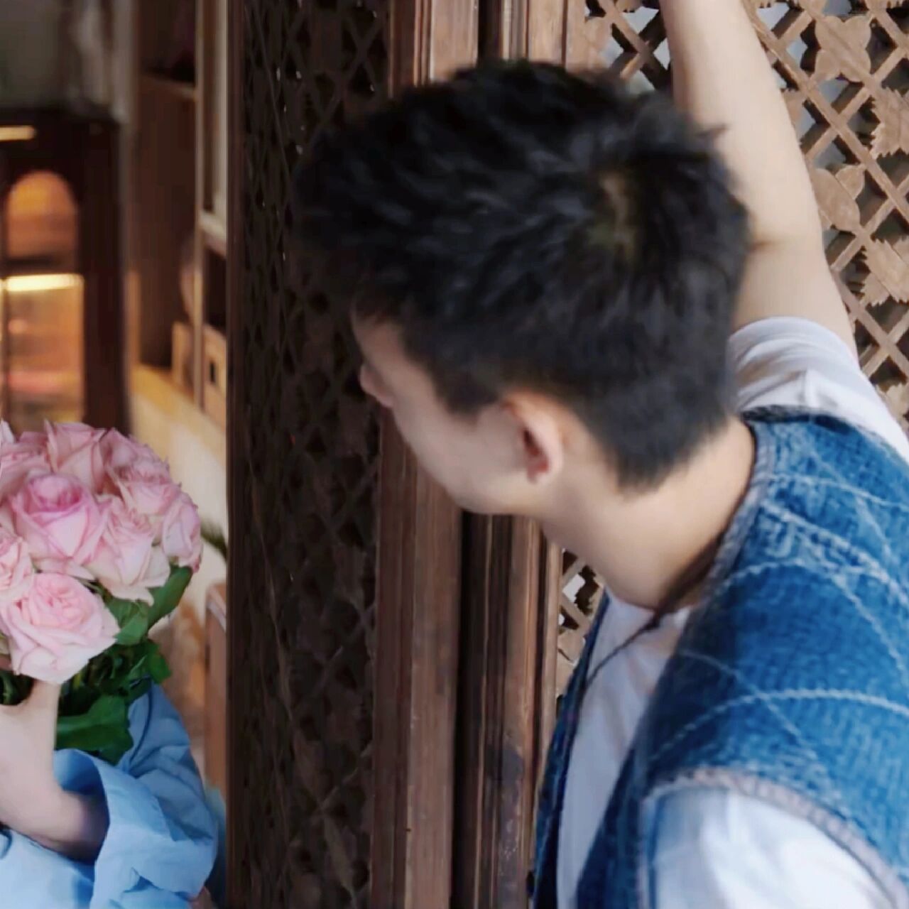 去有风的地方|刘亦菲情头 刘亦菲捧花这一幕好美 自截了一对情头 礼貌