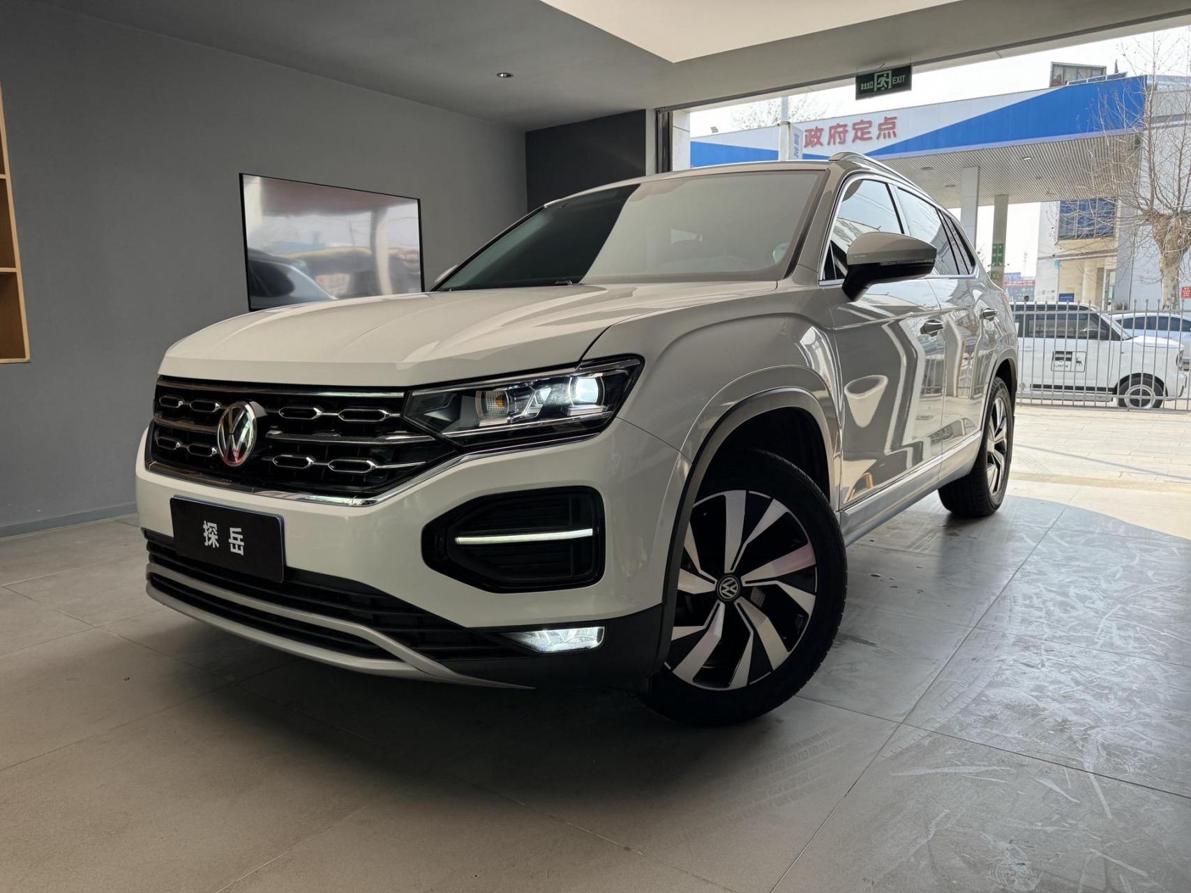 2020年大众探岳330t两驱豪华智联,选配冬季加热包(方向盘加热,前排