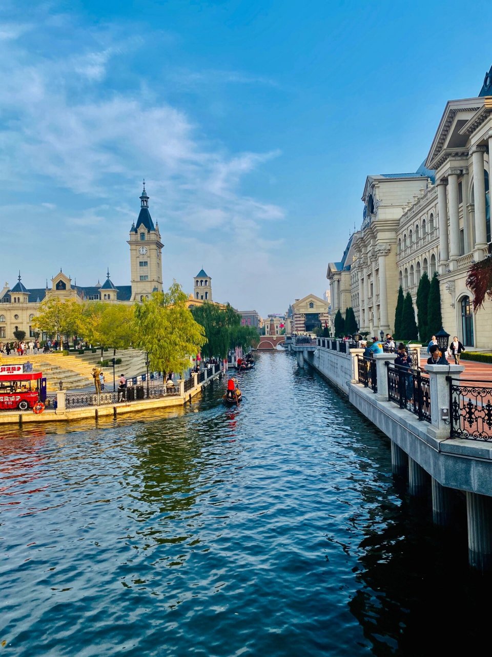 99大连东港,威尼斯水城体验欧洲的风情 秋天来逛逛东港是非常舒服