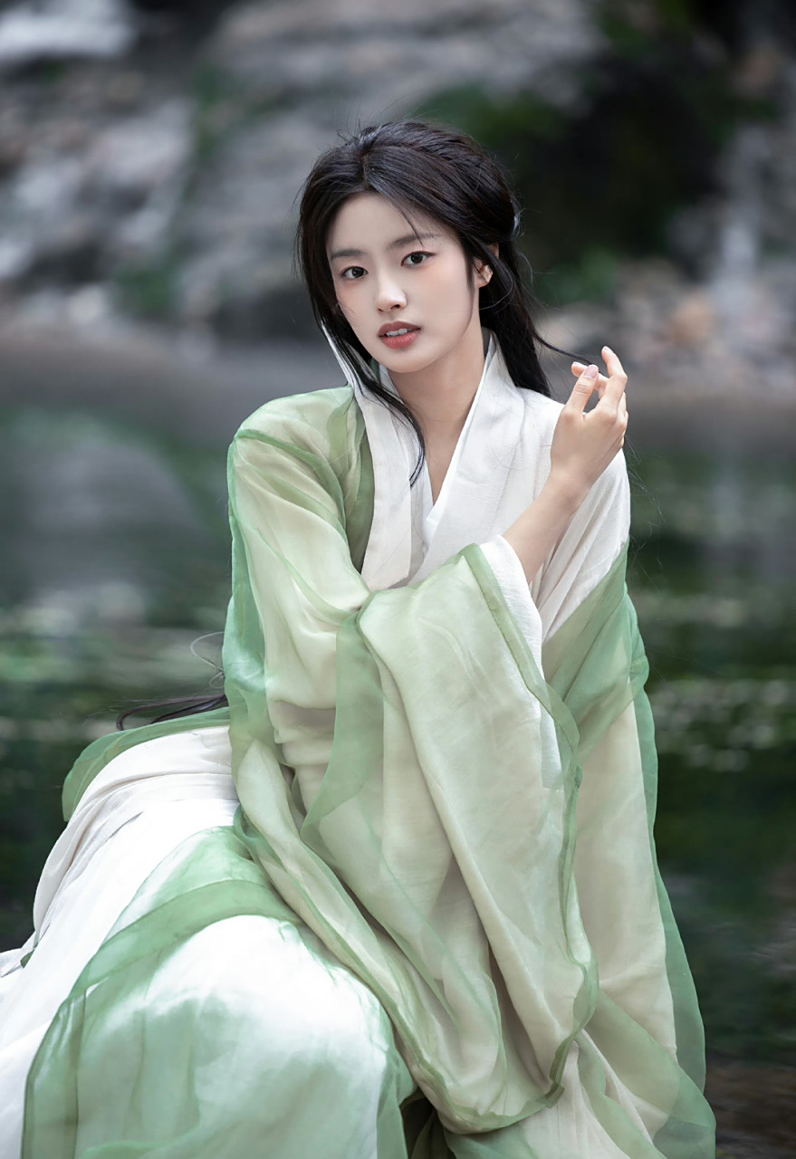 徐若晗古风写真,好有仙气的小姐姐