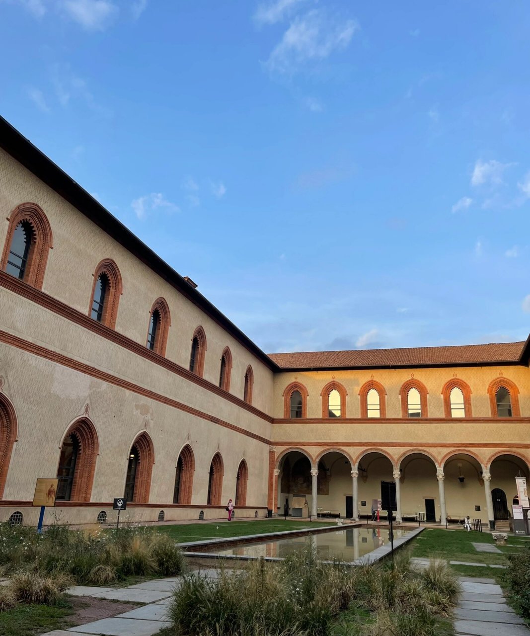 斯福尔扎古堡 castello sforzesco 斯福尔扎城堡(意大利语:castello