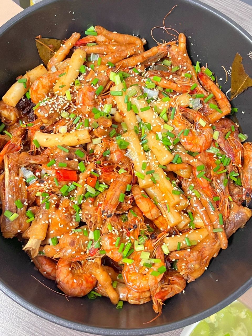 零失败鸡爪明虾煲 每次想吃鸡爪煲都会跑去店里吃,特别是开车一两个