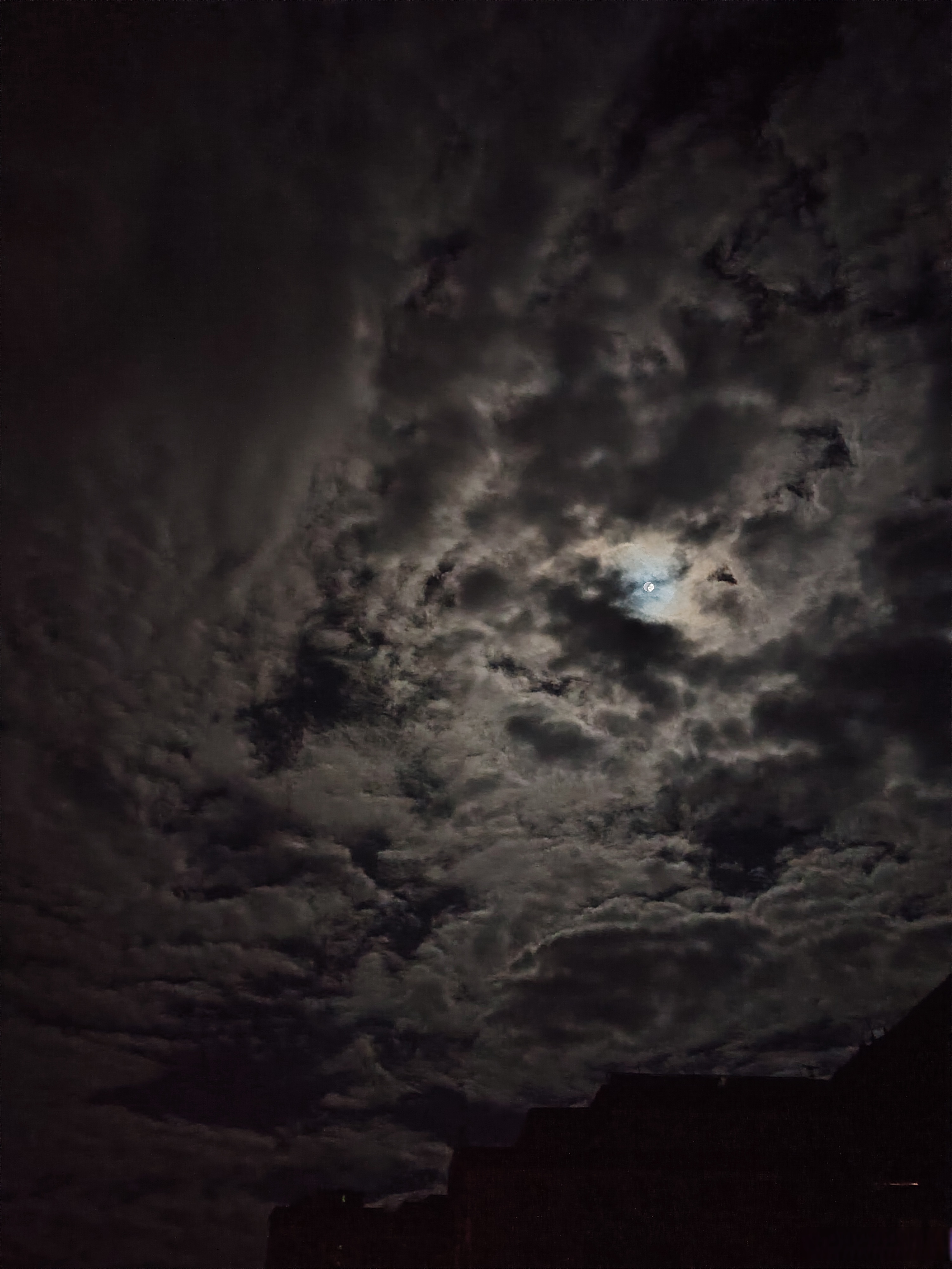 光明是给黑暗中的人的一点点心理慰籍