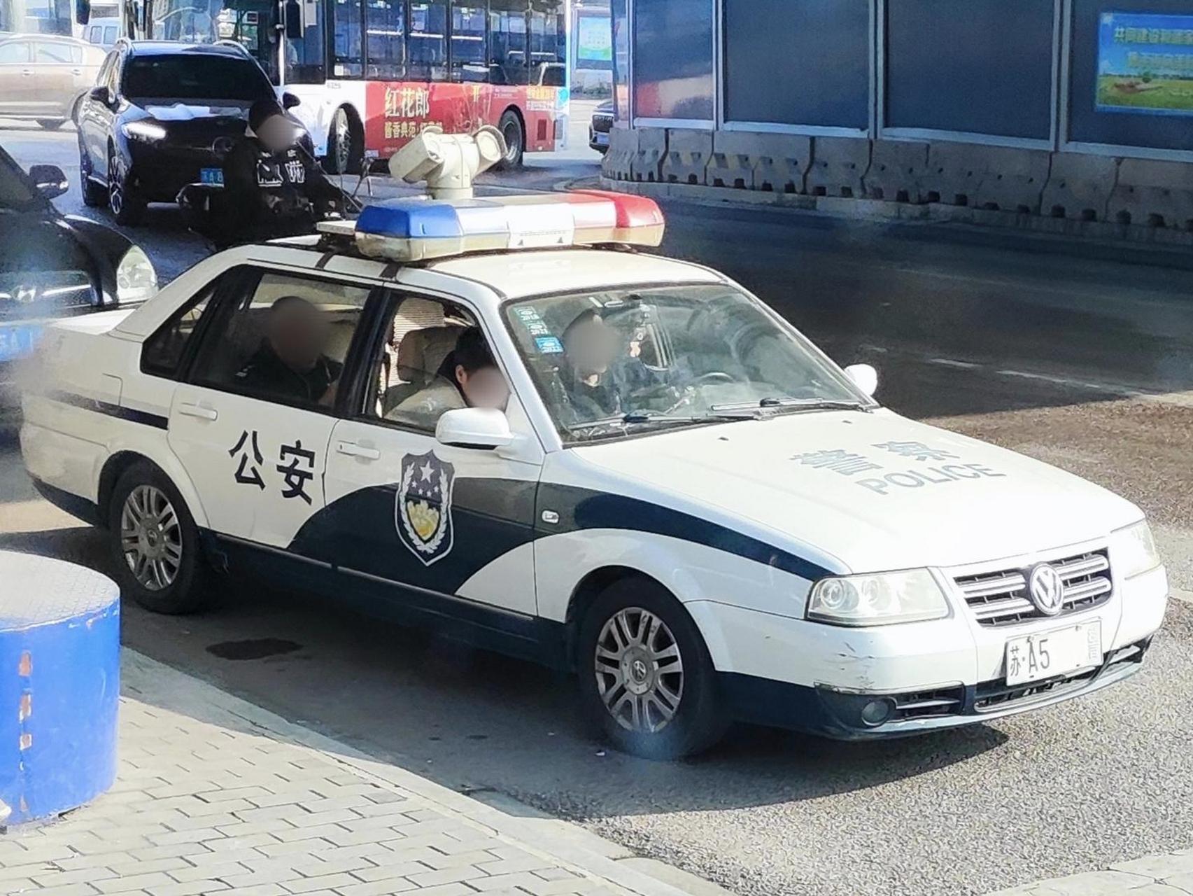 公安警车-大众桑塔纳/桑塔纳志俊.