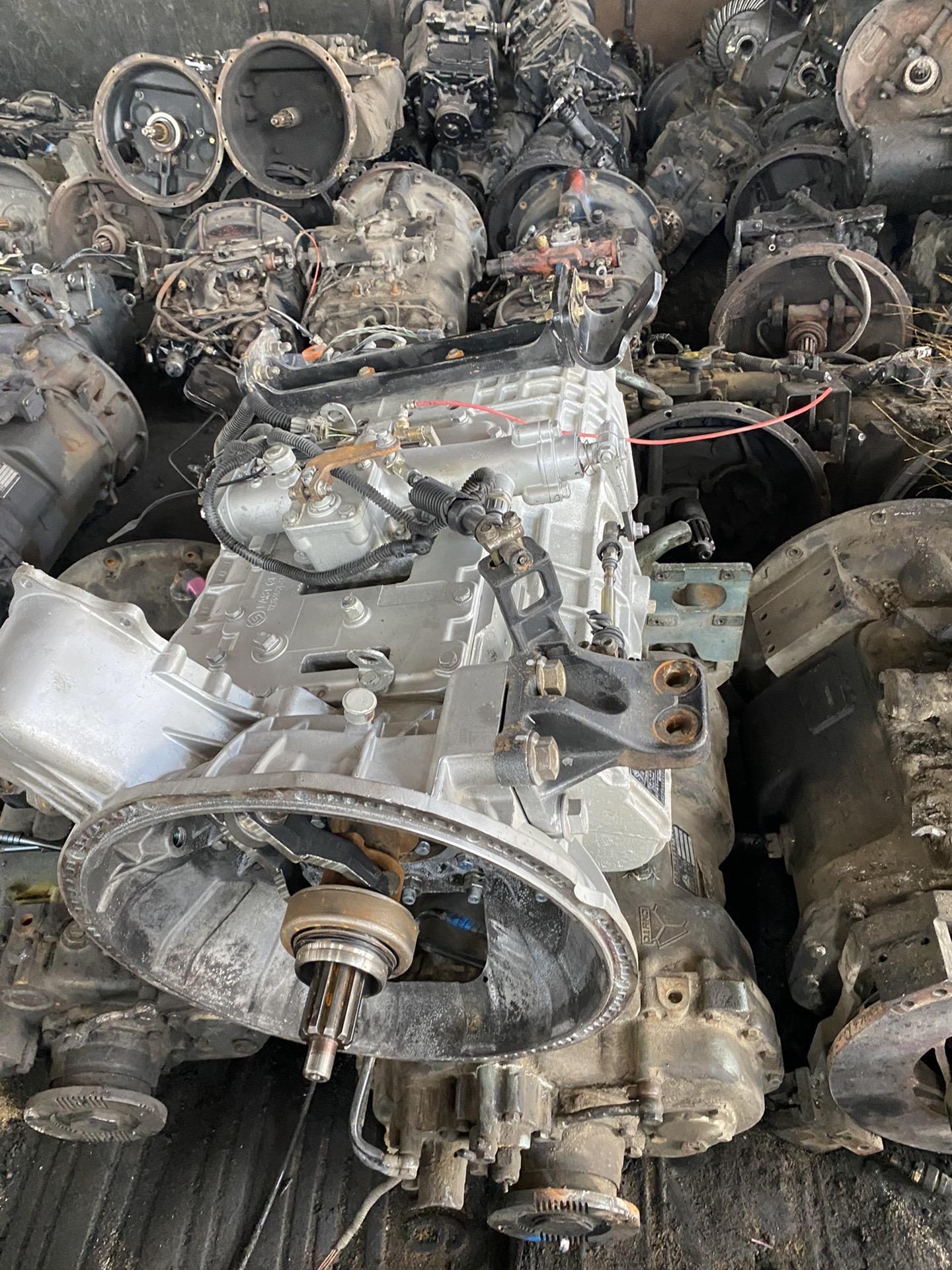 极品法士特12档斜齿带同步器快箱