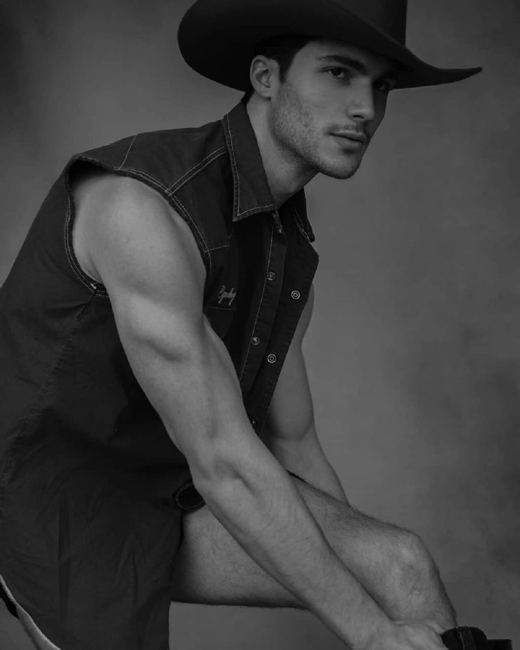 巴西男模 fredrico massaro 脱裤子 巴西男模fredrico massaro最新ins