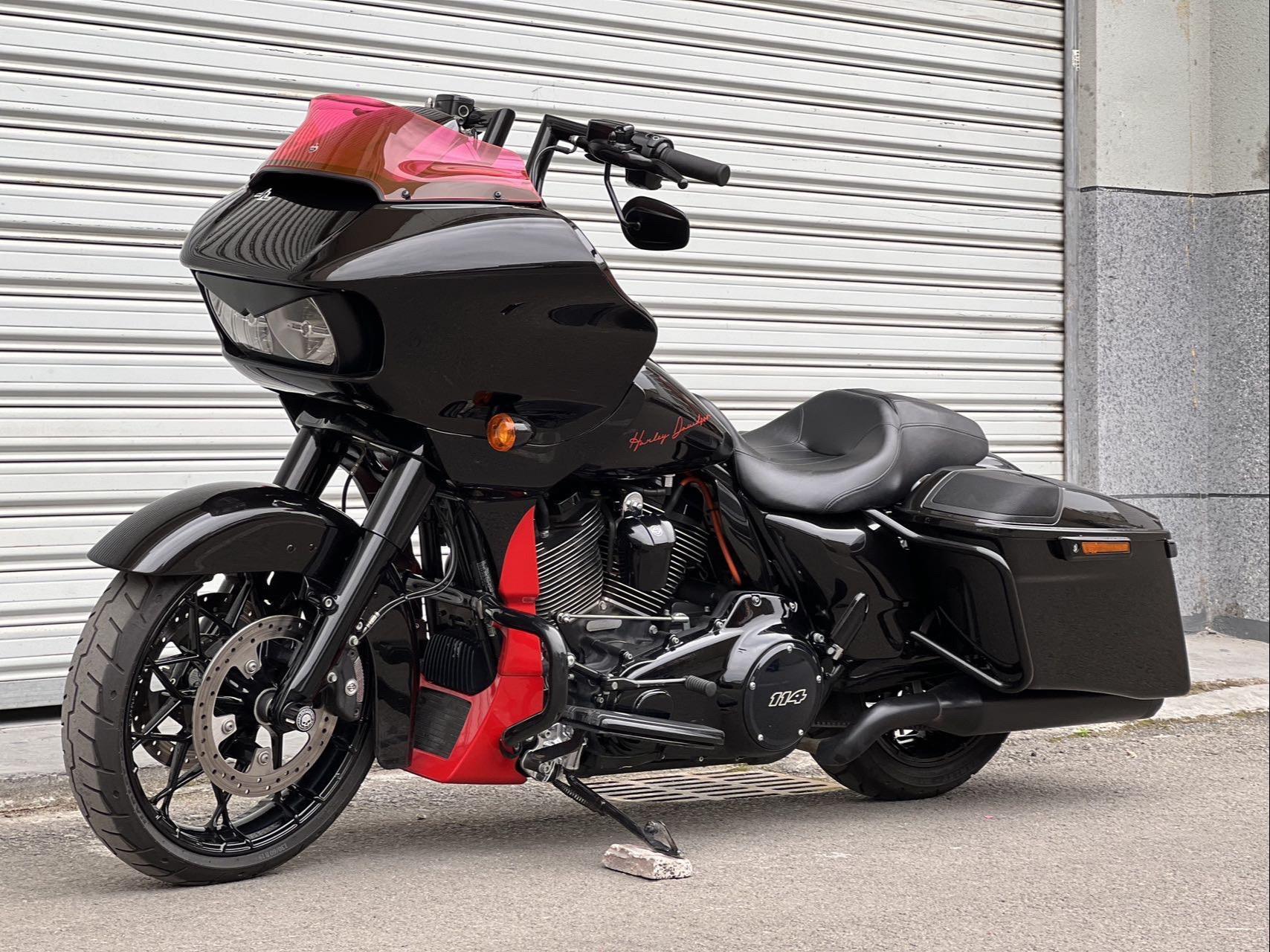 品牌:哈雷戴维森(大贸) 车型:公路滑翔 年份:2020 里程:2wkm 手续