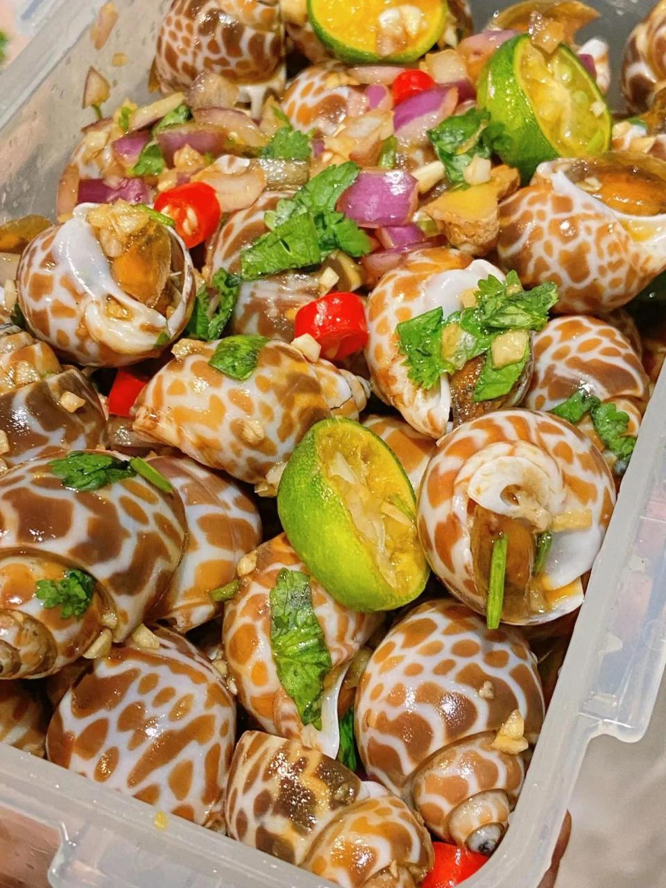 今天给大家分享泰式捞汁花螺,酸辣开胃好吃到爆.