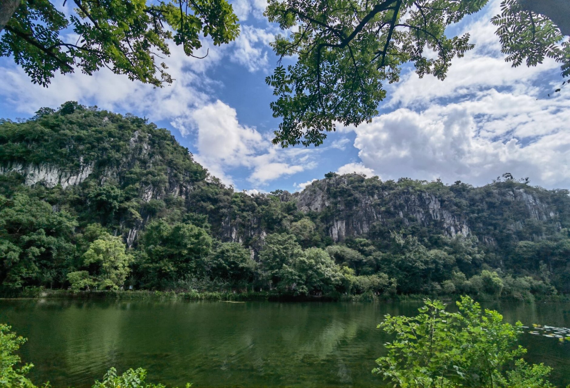 肇庆游|鼎湖山&七星岩 地址:广东省肇庆市 景点1:鼎湖山(广东省肇庆市
