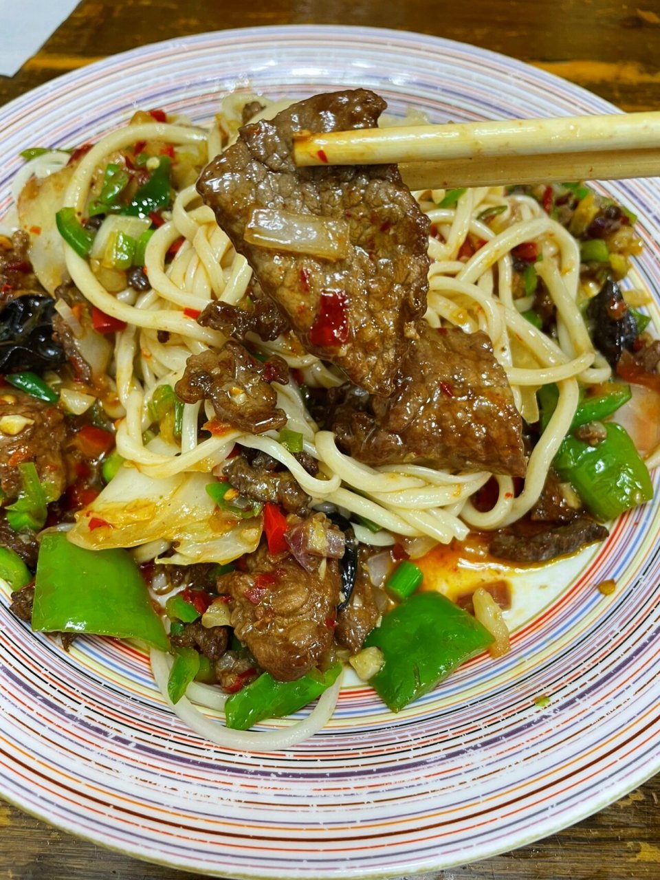 歹歹的加个面 7915终于打卡了这家最近风特别大的网红拌面,真的