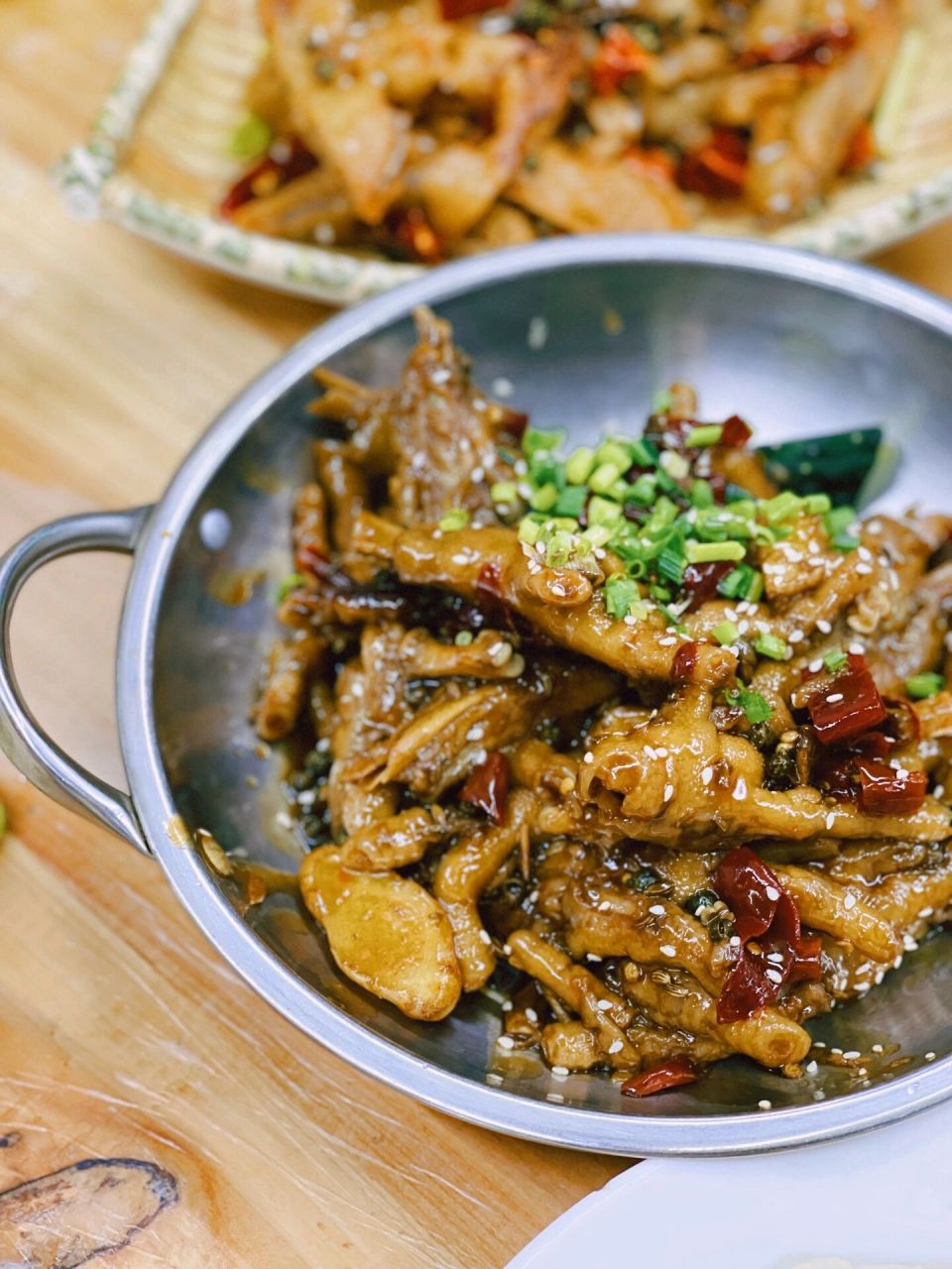 武汉美食 | 小民大排档 99小民大排档(马场角横路店) 位于马场胶後