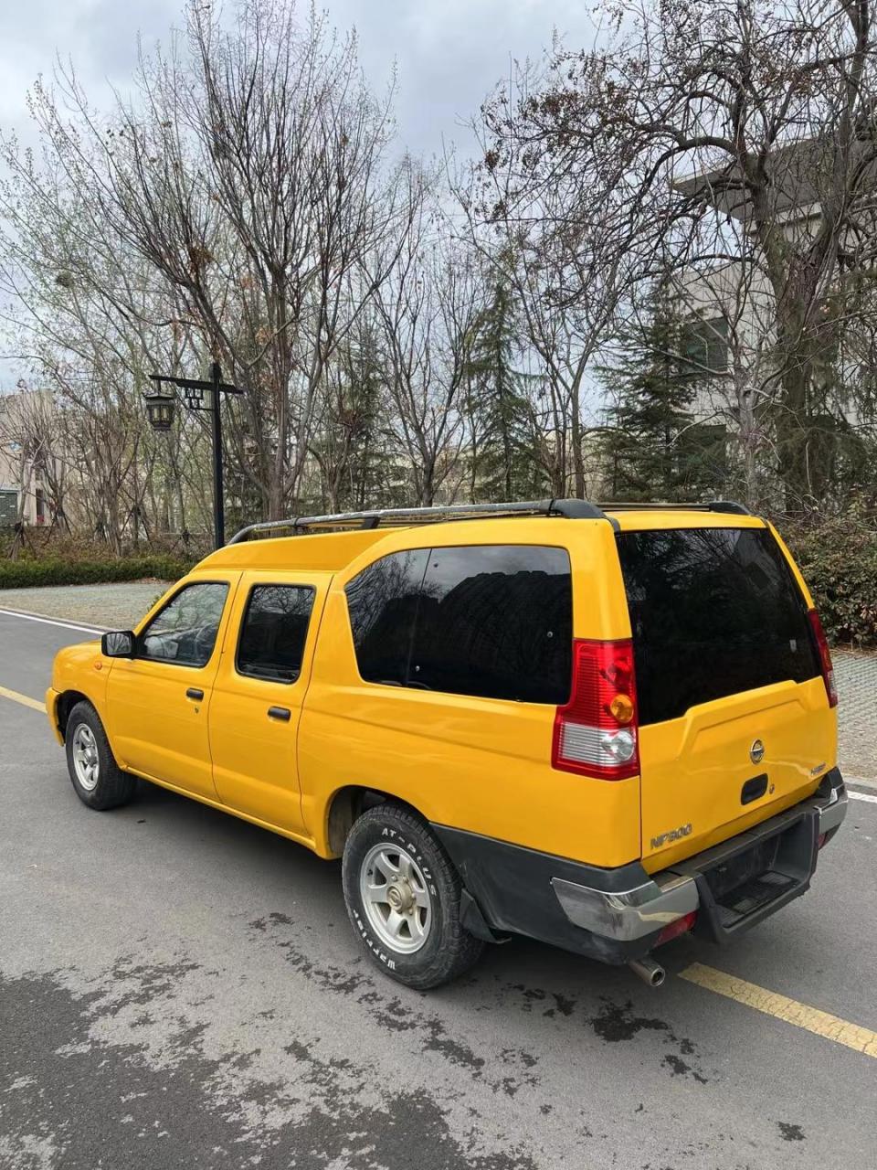 2013年尼桑np300.多功能皮卡 汽油2.