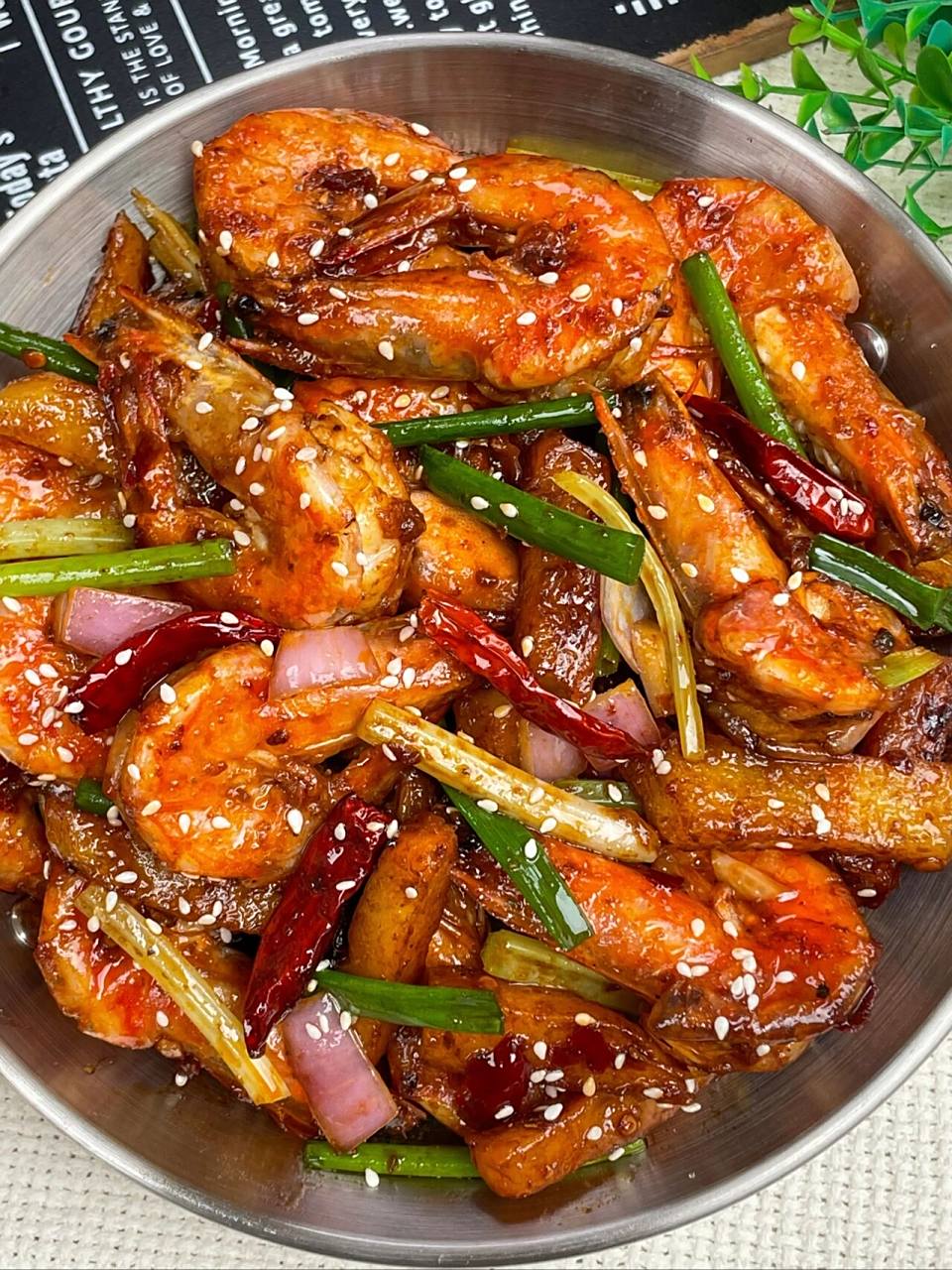 巨好吃下饭7515麻辣干锅土豆虾7515简单易学 这份干锅虾,家人