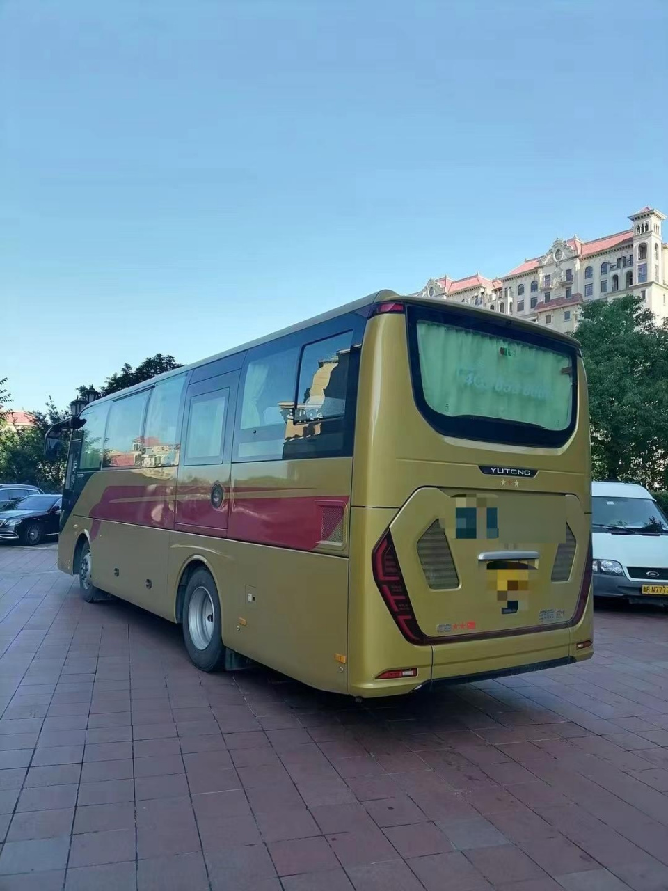 宇通新款7系6907,旅游客运性质带营运公告,核载38座,玉柴270马力国六