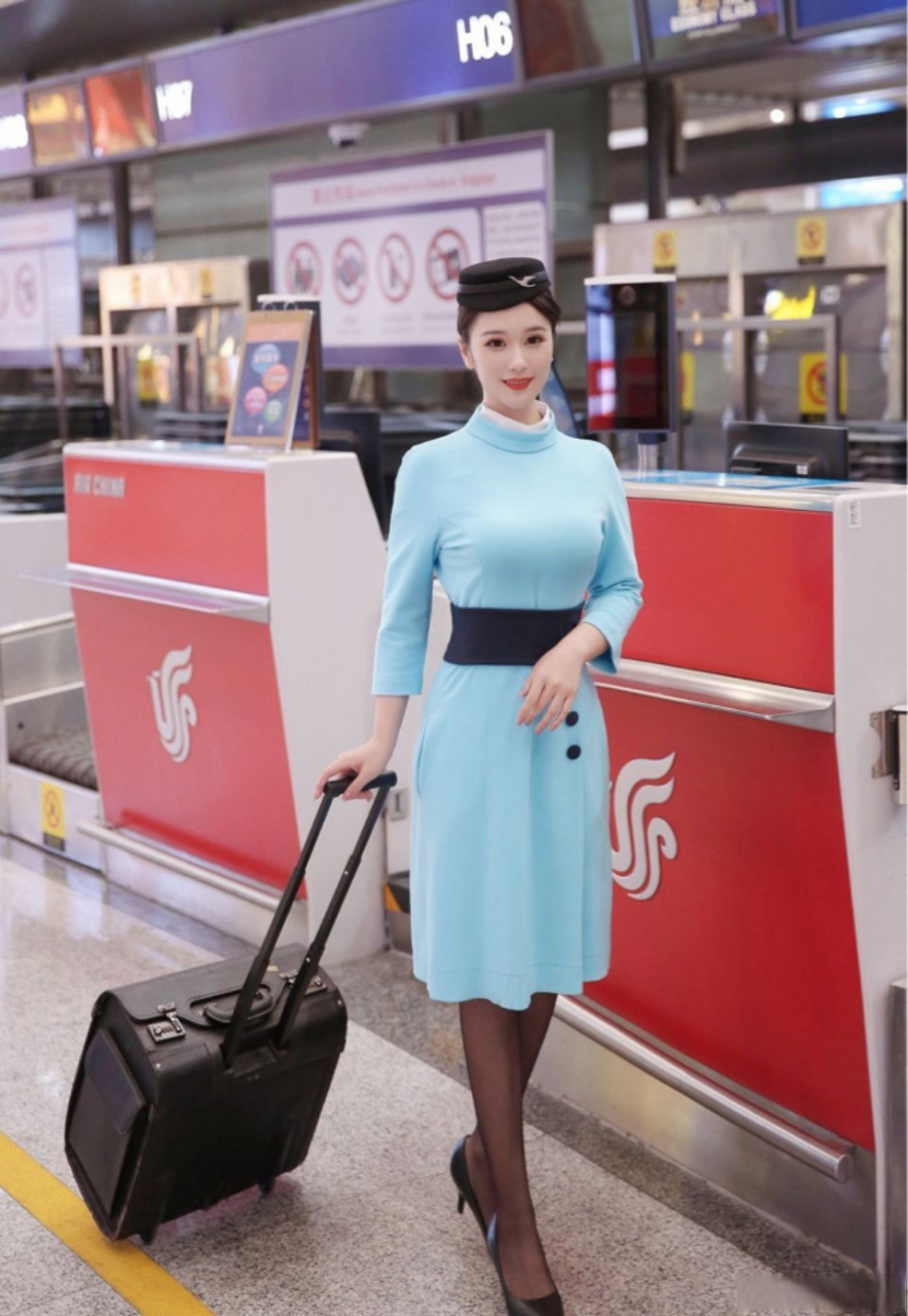 厦航7615空乘落地南京啦