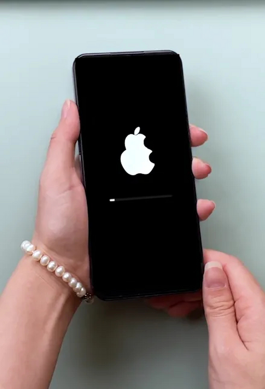 美国有苹果iphone,中国有鸭梨手机?