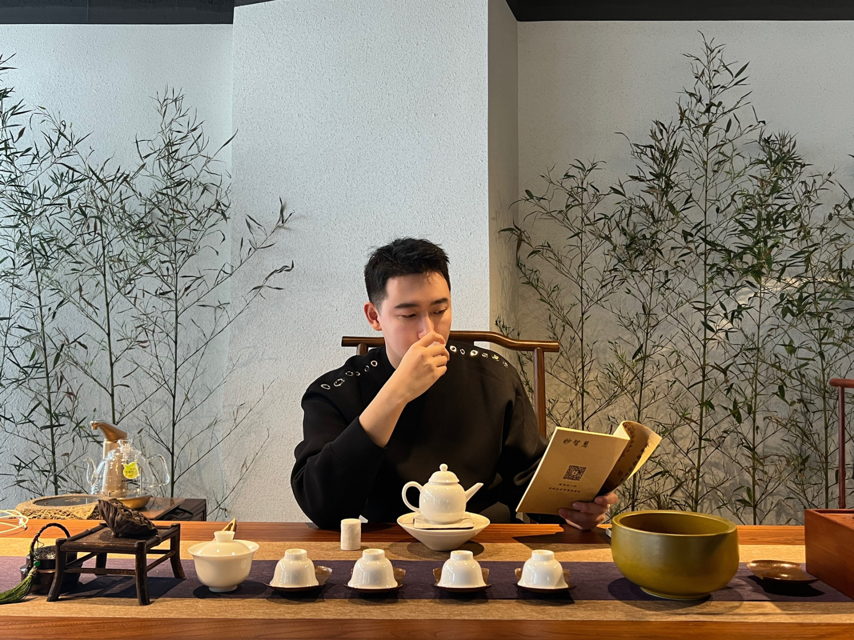 一个90后ceo哥哥的下午时光 / /一个喜欢喝茶的老灵魂95/ 沏了杯